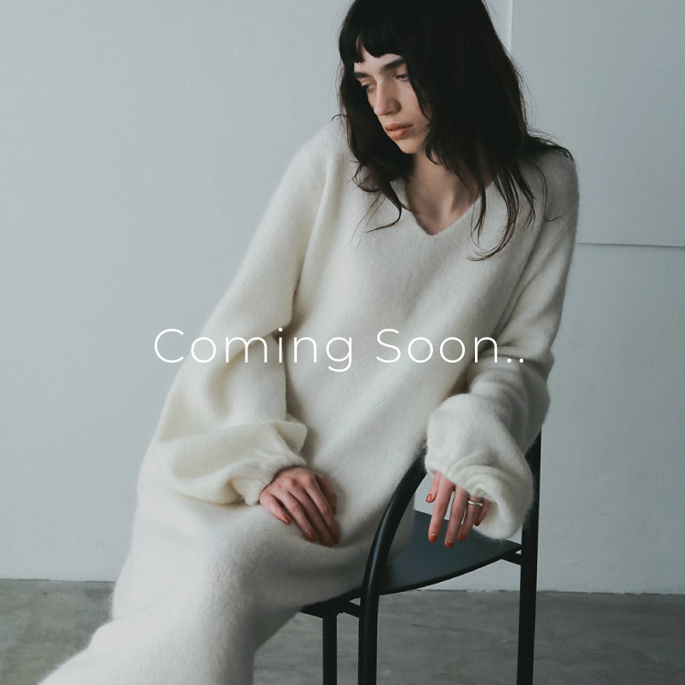 美品✨TICCA アンシェヌマン（HER.）別注　Pコート　モヘヤ混　ベージュ TICCA テントトレンチコート | Coat | HER. Online Store