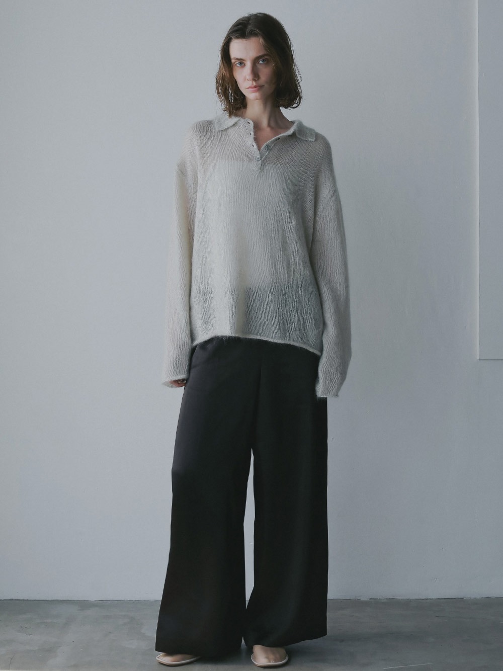 グロッシーサテンワイドパンツ