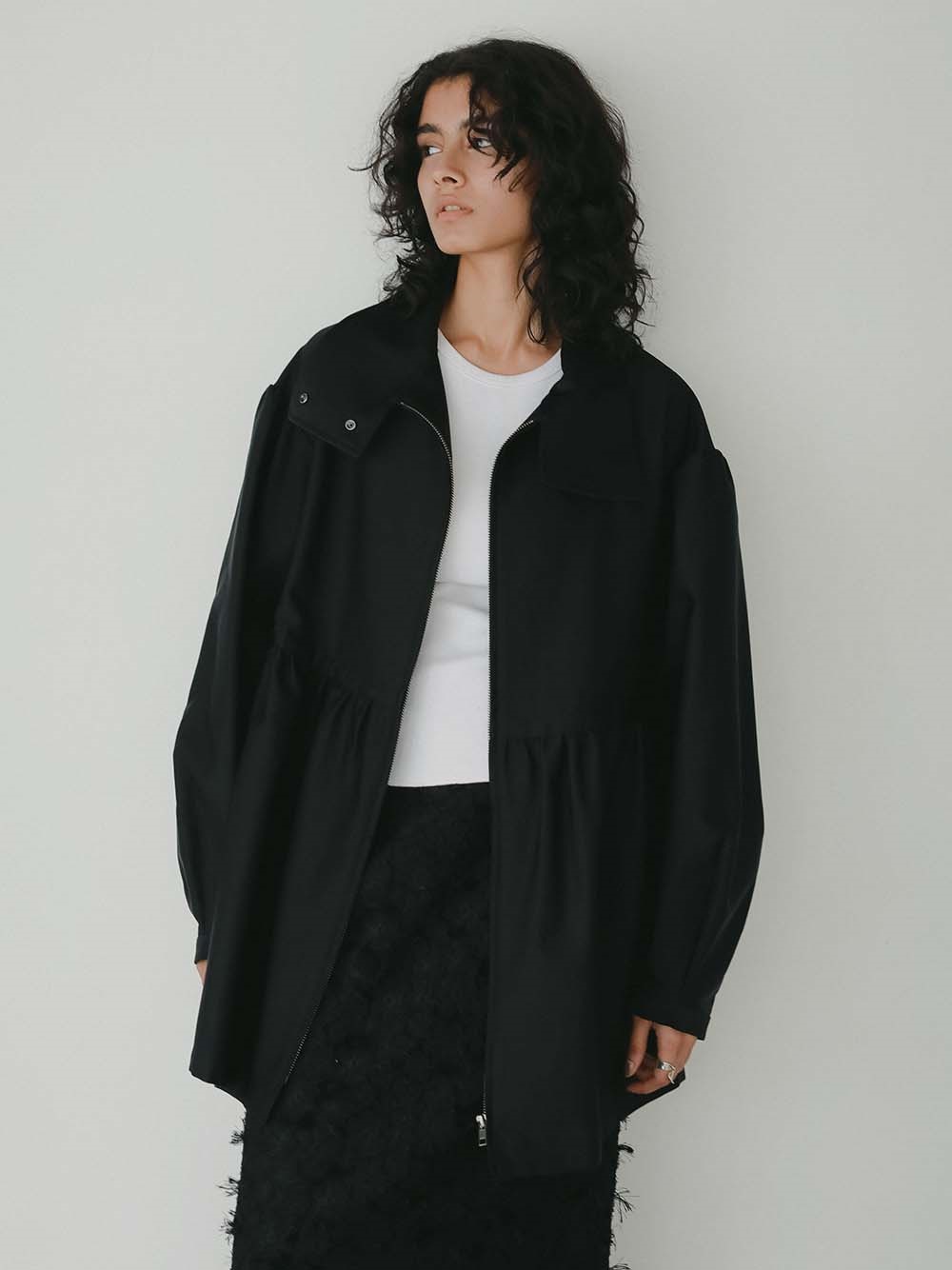 ＜2月12日（木）販売開始＞ペプラムギャザーハーフコート(00ブラック-フリー)