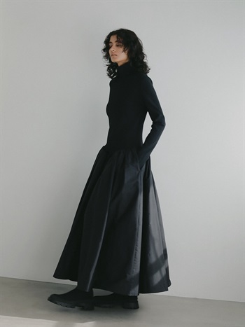 <1月下旬お届け>ギャザーフレアドッキングワンピース [Preorder](00ブラック-１)