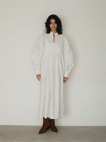 ＜2月下旬発送予定 ＞Li/Cピンタックドレス [Preorder](02ホワイト-１)