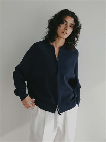 ＜1月29日（木）販売開始＞ニットジップアップブルゾン(70ネイビー-フリー)