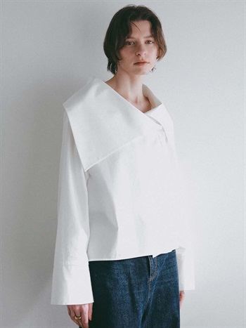 ＜3月12日（木）販売開始＞アシメカラーデザインブラウス(01オフホワイト-フリー)