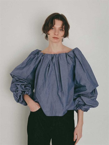 ボリュームスリーブオフショルブラウス [Preorder](73インディゴ-フリー)