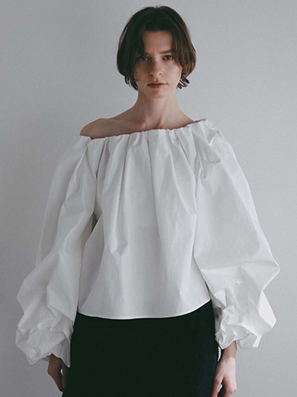 ボリュームスリーブオフショルブラウス [Preorder]