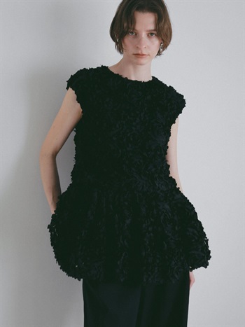 ＜3月5日（木）販売開始＞３Ｄレースブラウス