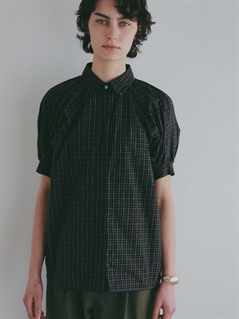 ＜3月19日（木）販売開始＞ショルダータックチェックブラウス(00ブラック-フリー)