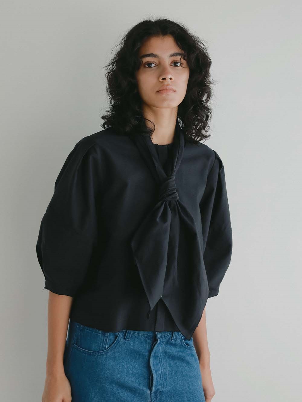 ＜2月26日（木）販売開始＞ハンカチーフデザインブラウス(00ブラック-フリー)