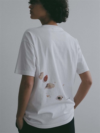 ＜4月23日（木）販売開始＞PEANUTS BACK T-shirt