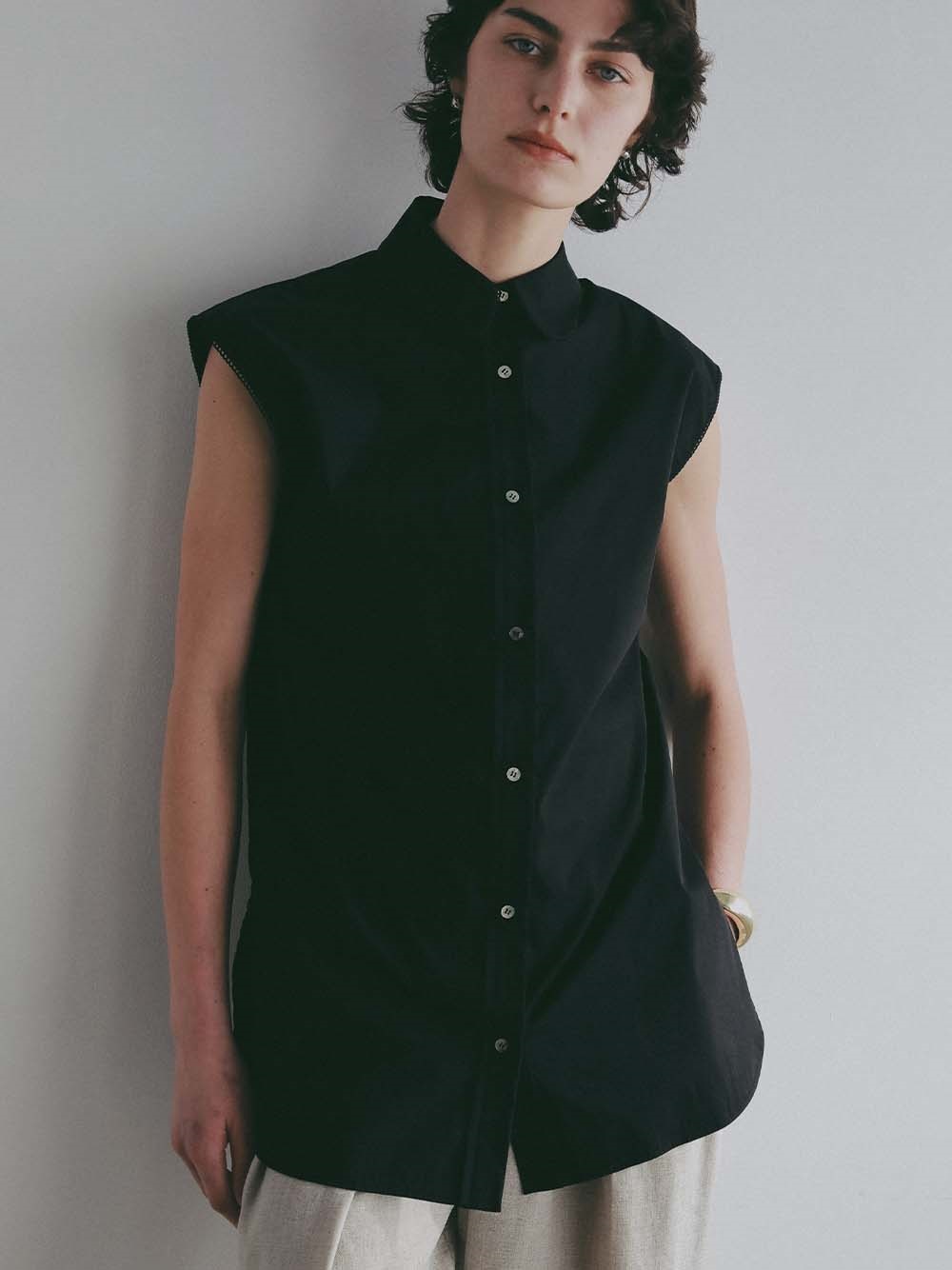 ＜4月30日（木）販売開始＞レースラウンドカラーシャツ(00ブラック-フリー)