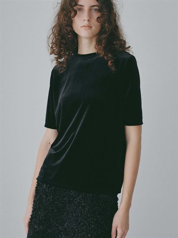 ＜8月6日（木）販売開始＞ベロアハーフスリーブＴシャツ(00ブラック-フリー)