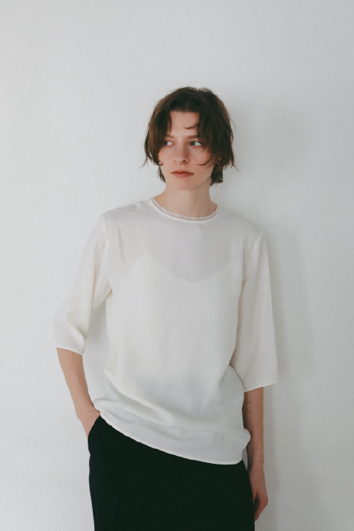 レーストリムブラウスの商品画像