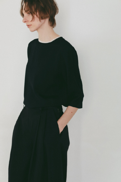 レーストリムブラウスの商品画像